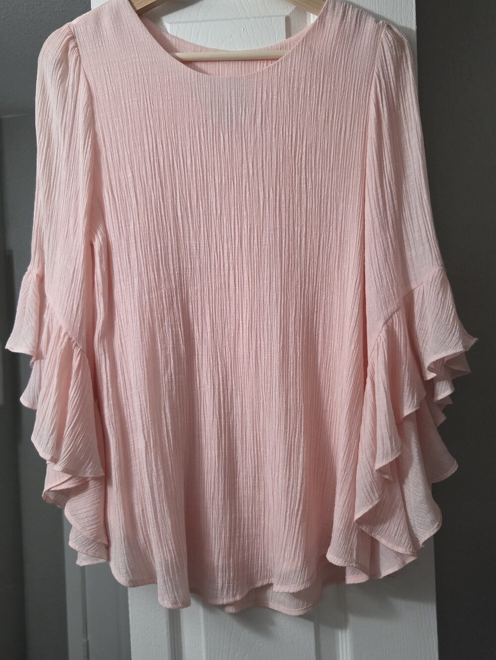 Joseph Ribkoff Soft Pink Ruffle Sleeve Blouse Sz 8